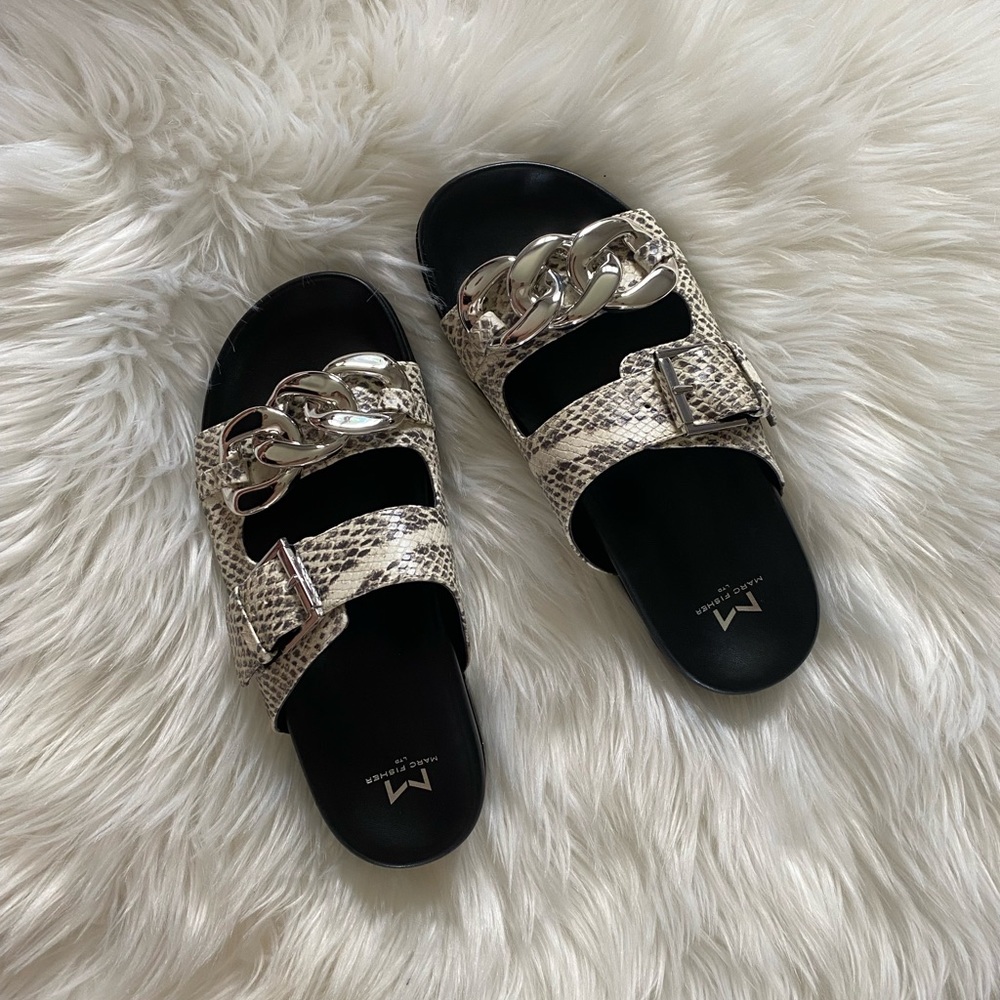 Marc Fisher LTD Fresno2 Slide Sandals